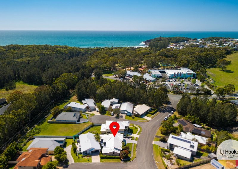 2/1 Lillypilly Court, Black Head NSW 2430