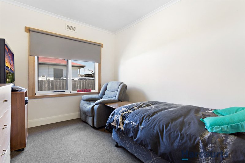 Photo - 21 Lindsay Place, Devonport TAS 7310 - Image 6