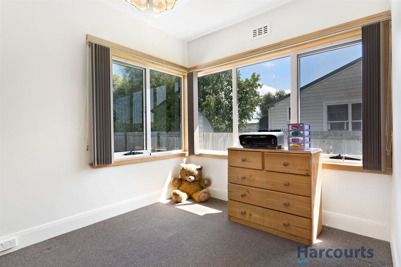 Photo - 21 Lindsay Place, Devonport TAS 7310 - Image 7