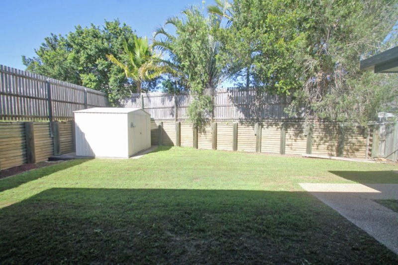 Photo - 21 Linhow Crescent, Clinton QLD 4680 - Image 7