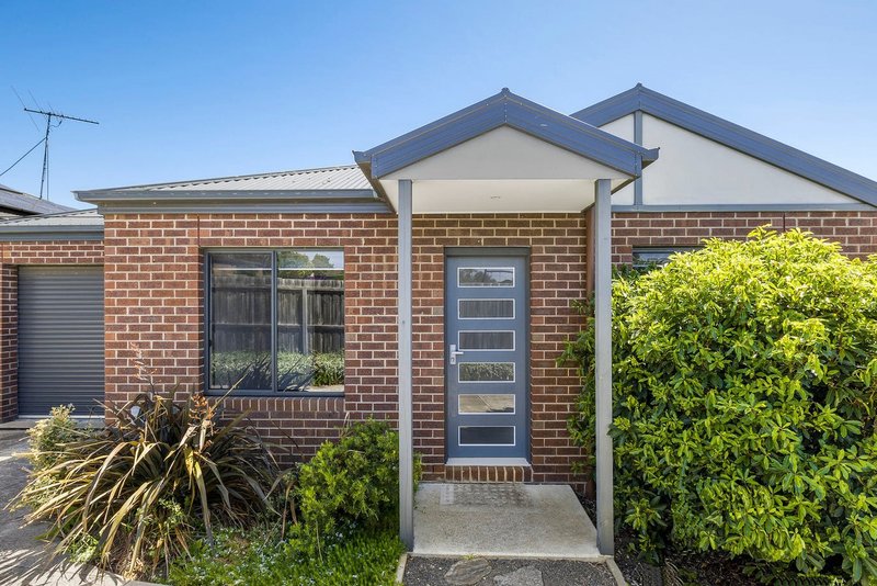 2/1 Linthwaite Close, Highton VIC 3216