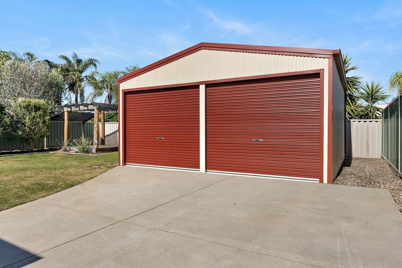 21 Lisbon Way, Seville Grove WA 6112