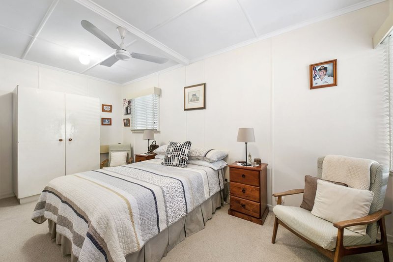 Photo - 21 Little Jenner Street, Nundah QLD 4012 - Image 11