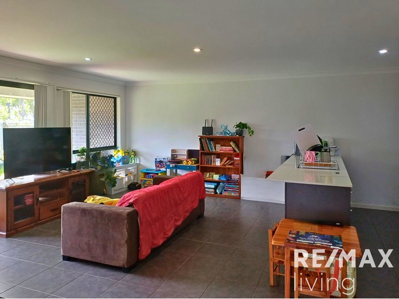 Photo - 2/1 Llama Court , Dakabin QLD 4503 - Image 4