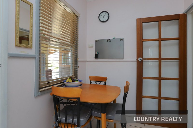 Photo - 21 Lobelia Avenue, Wundowie WA 6560 - Image 3