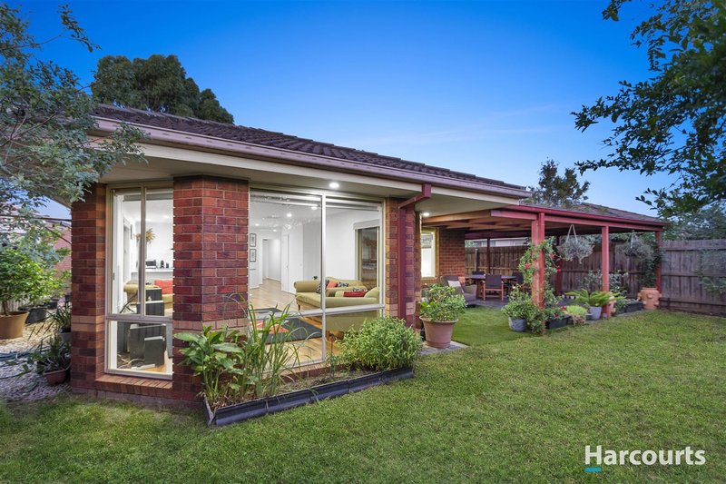 Photo - 21 Lochard Terrace, Narre Warren South VIC 3805 - Image 10