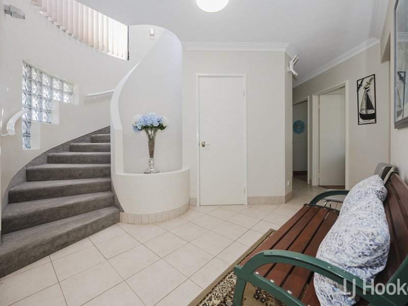 Photo - 21 Long Beach Promenade, Mindarie WA 6030 - Image 3