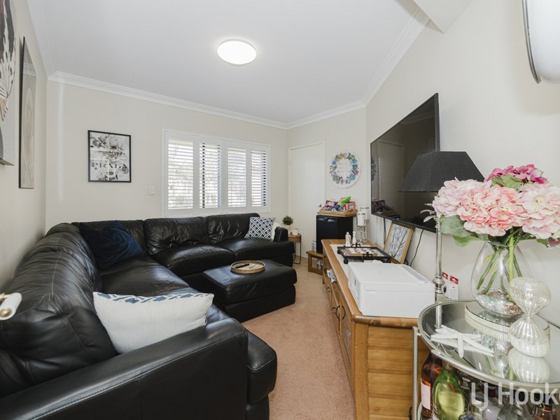 Photo - 21 Long Beach Promenade, Mindarie WA 6030 - Image 8