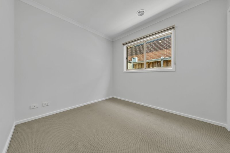 Photo - 21 Lorimer Street, Berwick VIC 3806 - Image 5