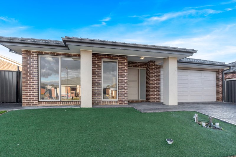 21 Loudon Circuit, Craigieburn VIC 3064