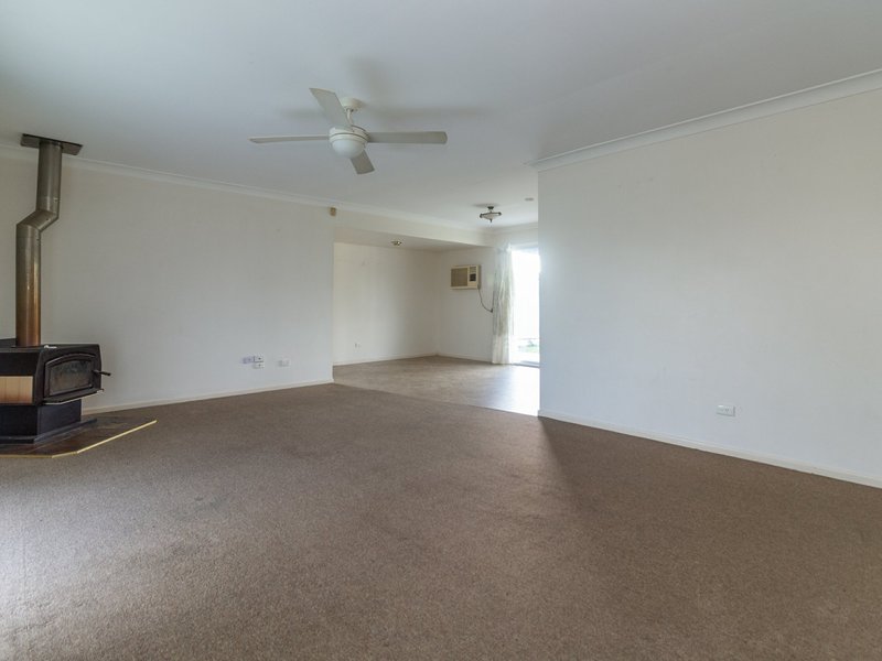 Photo - 21 Love Street, Crestmead QLD 4132 - Image 7