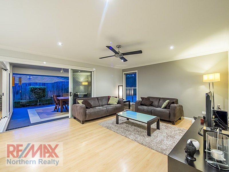 Photo - 21 Lowai Court, Albany Creek QLD 4035 - Image 6