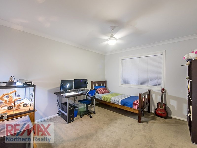 Photo - 21 Lowai Court, Albany Creek QLD 4035 - Image 13