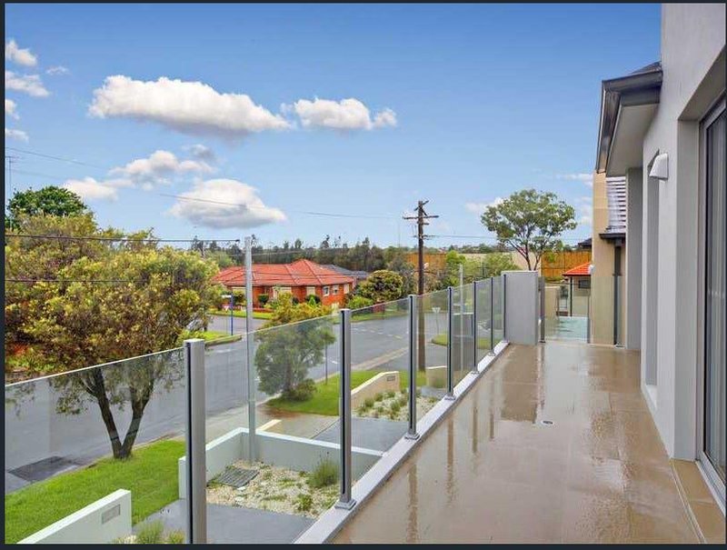 Photo - 21 Lundy Avenue, Kingsgrove NSW 2208 - Image 4
