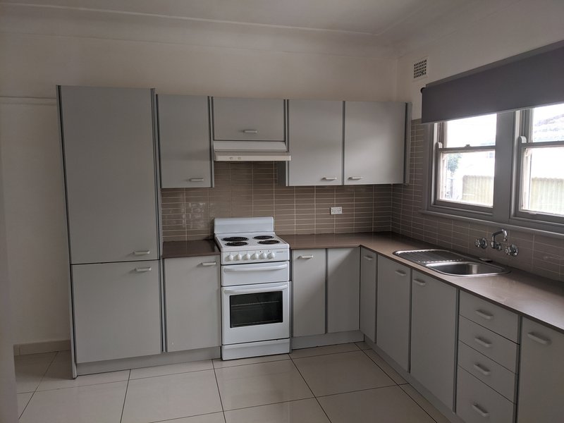 Photo - 21 Lynwood Avenue, The Entrance NSW 2261 - Image 2