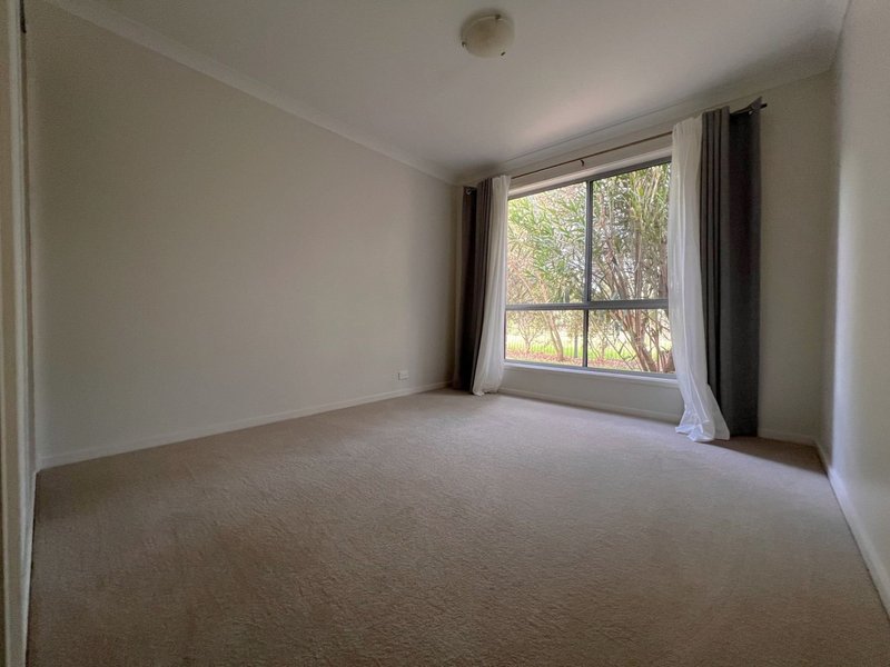 Photo - 21 Maclurcan Street, Franklin ACT 2913 - Image 5