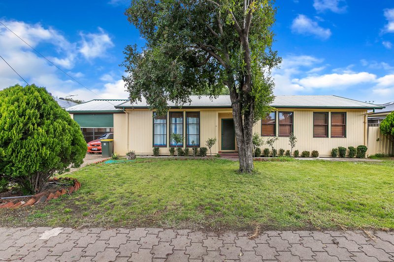 21 Macquarie Avenue, Hillcrest SA 5086