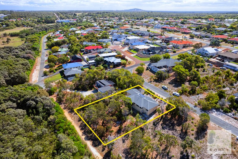 Photo - 21 Maddison Way, Bayonet Head WA 6330 - Image 3