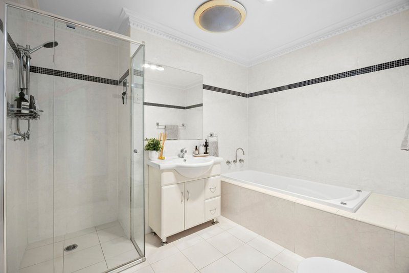 Photo - 2/1 Magdala Road, North Ryde NSW 2113 - Image 12