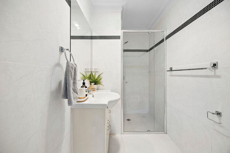 Photo - 2/1 Magdala Road, North Ryde NSW 2113 - Image 14