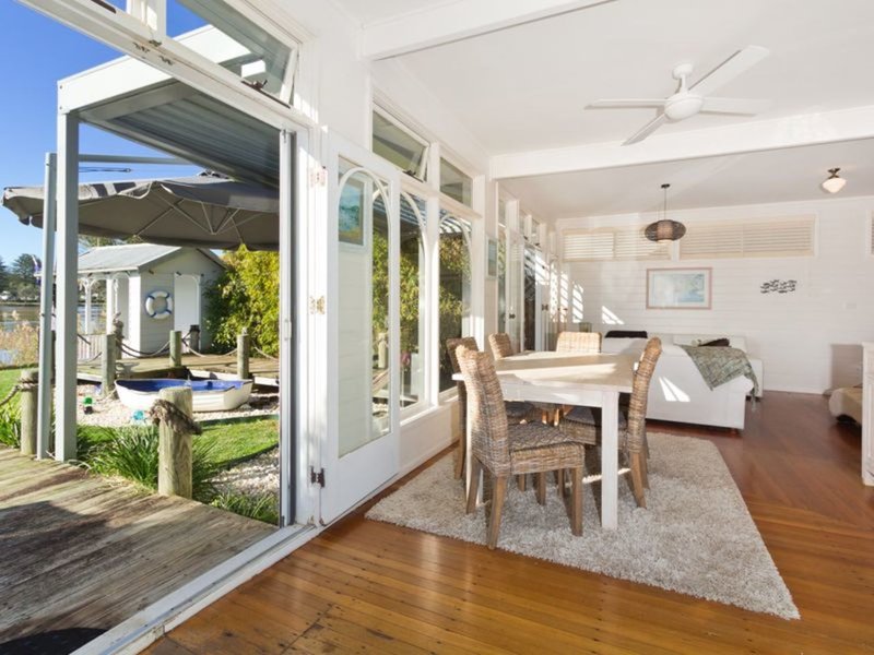 Photo - 21 Malcolm Street, Narrabeen NSW 2101 - Image 6