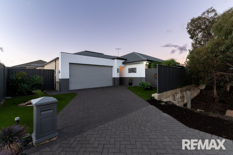 Photo - 21 Malmaison Way, Landsdale WA 6065 - Image 1