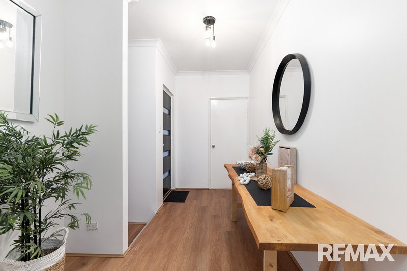 Photo - 21 Malmaison Way, Landsdale WA 6065 - Image 4