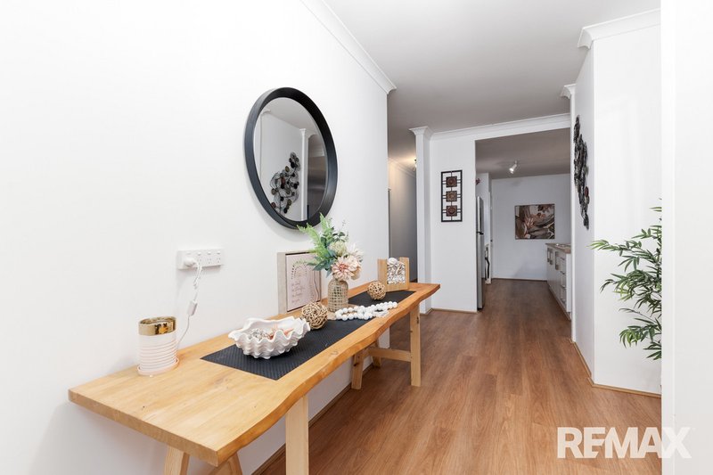 Photo - 21 Malmaison Way, Landsdale WA 6065 - Image 5