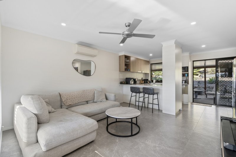Photo - 21 Mandarin Court, Nerang QLD 4211 - Image 3