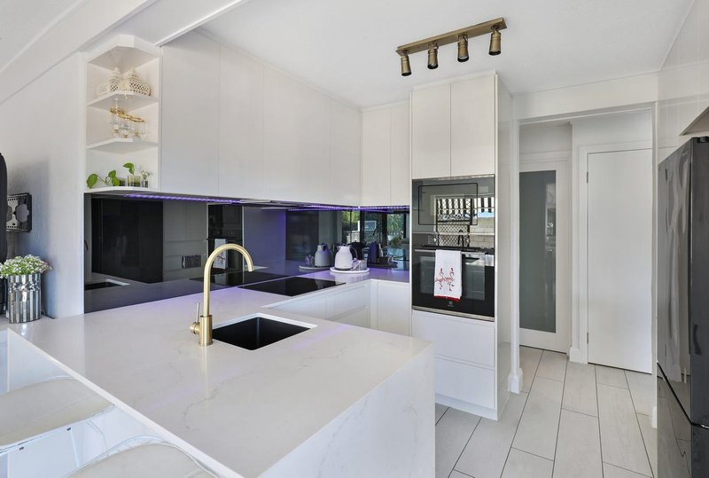 Photo - 2/1 Mandin Street, Alexandra Headland QLD 4572 - Image 4