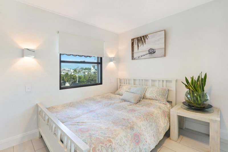 Photo - 2/1 Mandin Street, Alexandra Headland QLD 4572 - Image 6