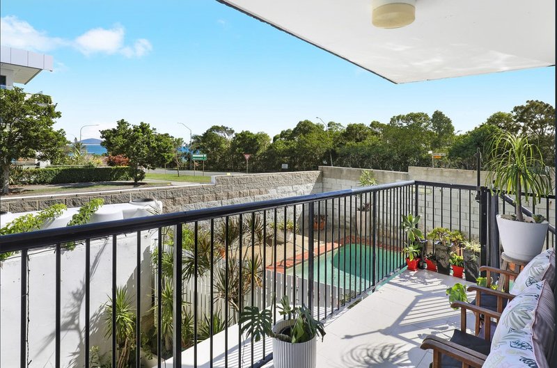 Photo - 2/1 Mandin Street, Alexandra Headland QLD 4572 - Image 12