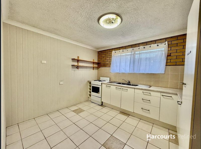 Photo - 2/1 Manila Street, Beenleigh QLD 4207 - Image 4