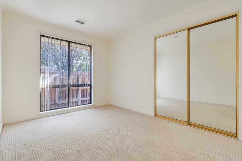 Photo - 21 Manningtree Parade, Craigieburn VIC 3064 - Image 15