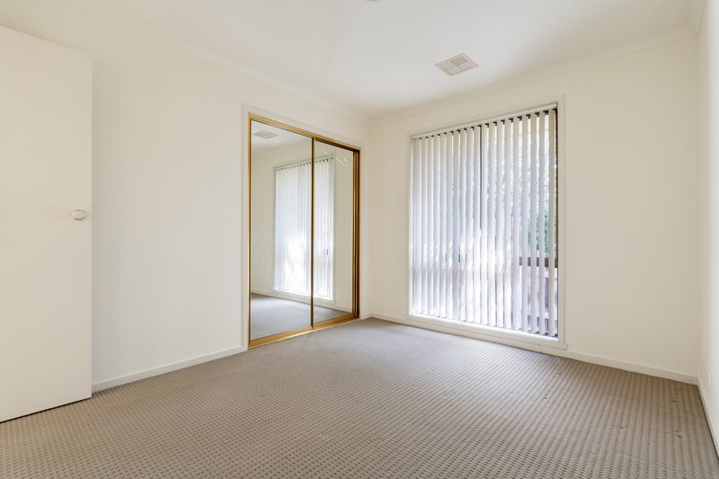 Photo - 21 Manningtree Parade, Craigieburn VIC 3064 - Image 17