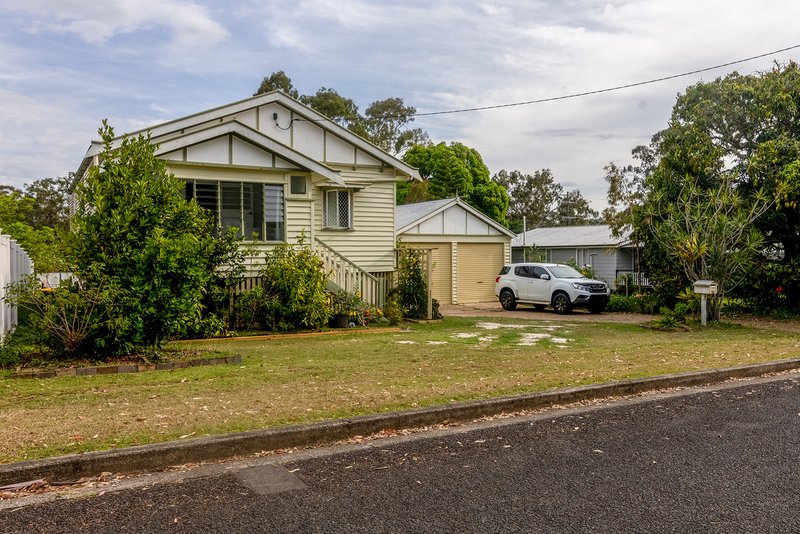 Photo - 21 Mant Street, Point Vernon QLD 4655 - Image 19