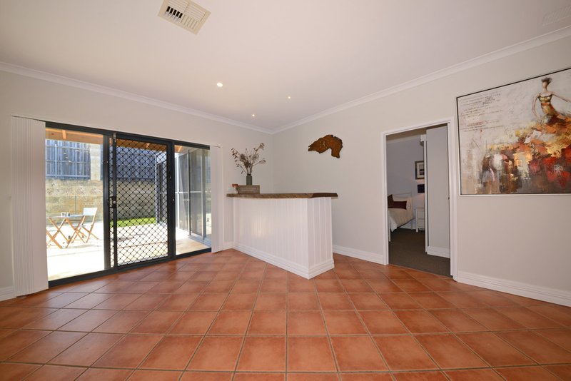 Photo - 21 Manta Pass, Mindarie WA 6030 - Image 12