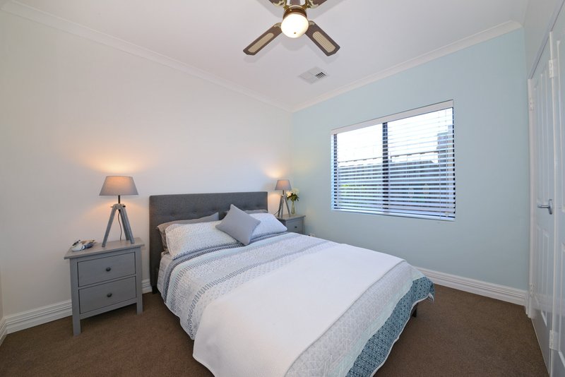 Photo - 21 Manta Pass, Mindarie WA 6030 - Image 14