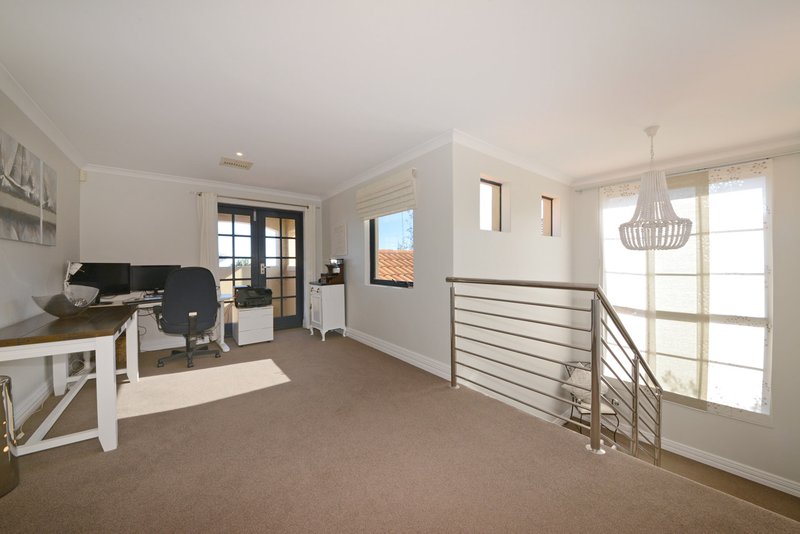 Photo - 21 Manta Pass, Mindarie WA 6030 - Image 16