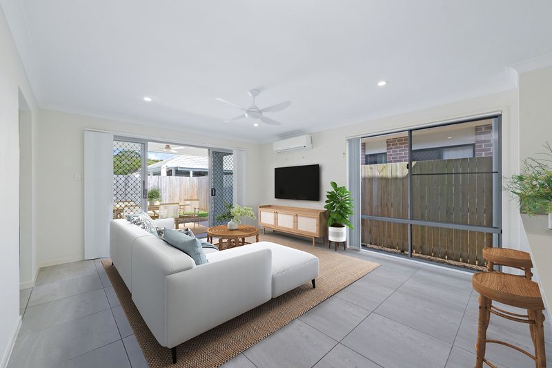 Photo - 21 Mantis Crescent, Caloundra West QLD 4551 - Image 5