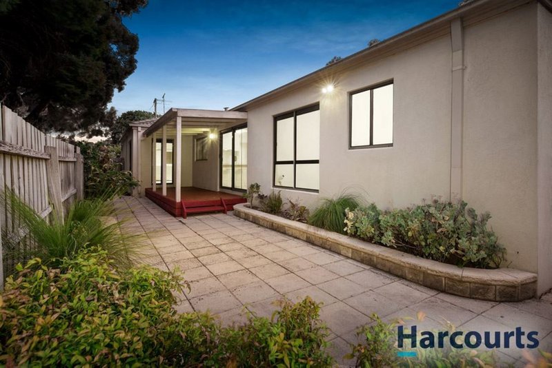 Photo - 21 Manuka Drive, Ferntree Gully VIC 3156 - Image 11