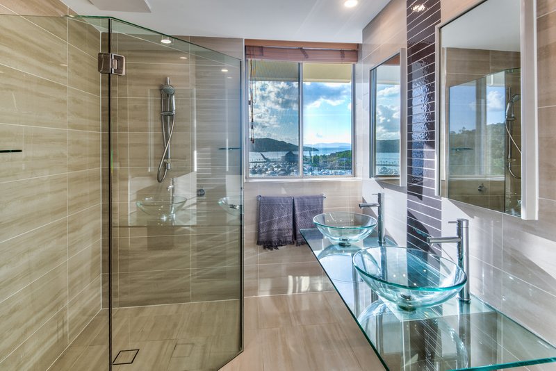 Photo - 2/1 Marina Drive, Yacht Harbour Towers , Hamilton Island QLD 4803 - Image 12