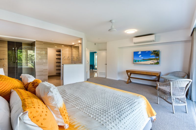 Photo - 2/1 Marina Drive, Yacht Harbour Towers , Hamilton Island QLD 4803 - Image 21