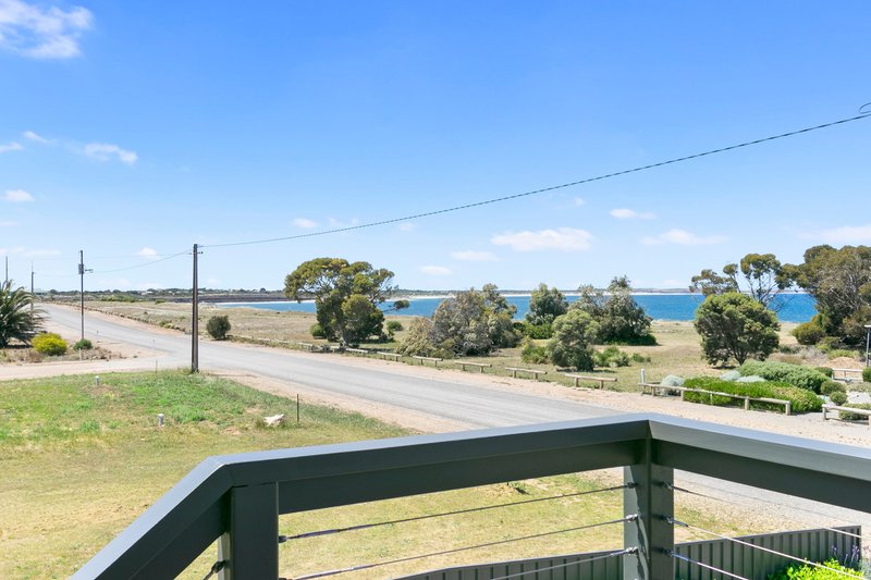 Photo - 21 Marine Parade, Port Moorowie SA 5576 - Image 4