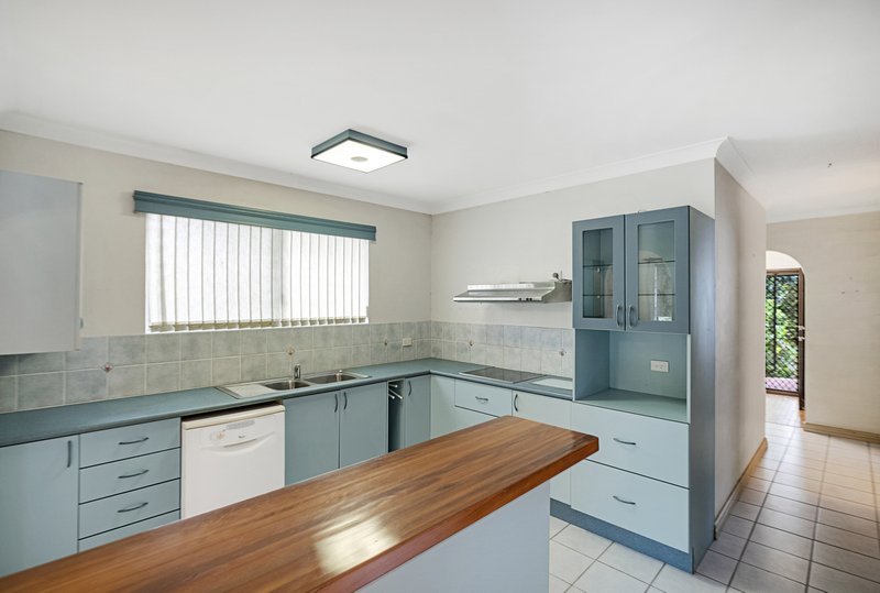 Photo - 21 Mario Street, Woree QLD 4868 - Image 6