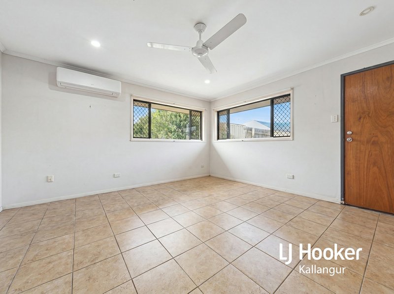 Photo - 21 Mark Street, Kallangur QLD 4503 - Image 2