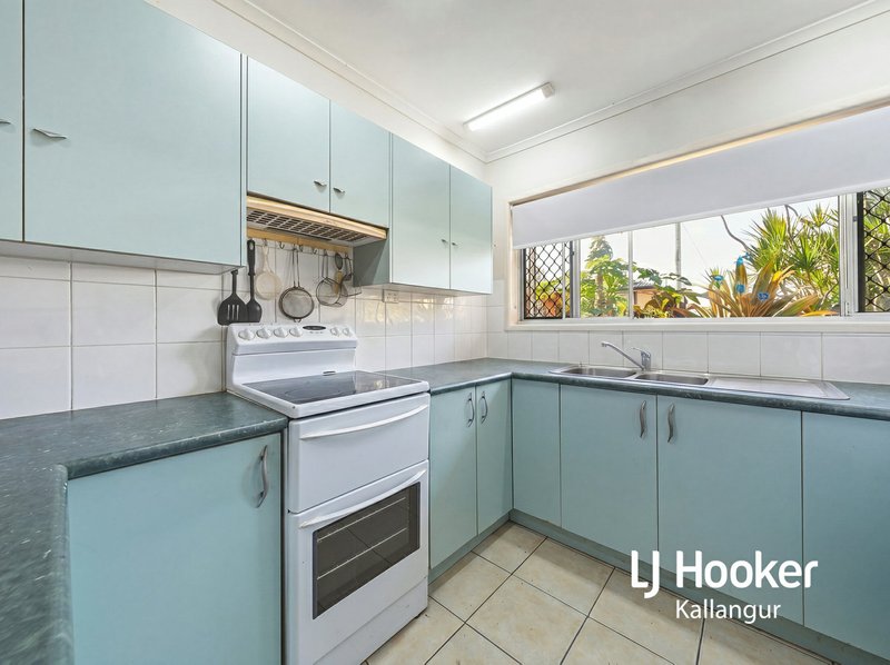 Photo - 21 Mark Street, Kallangur QLD 4503 - Image 4