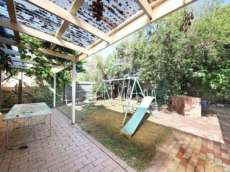 Photo - 21 Marlborough Street, Bentleigh East VIC 3165 - Image 5