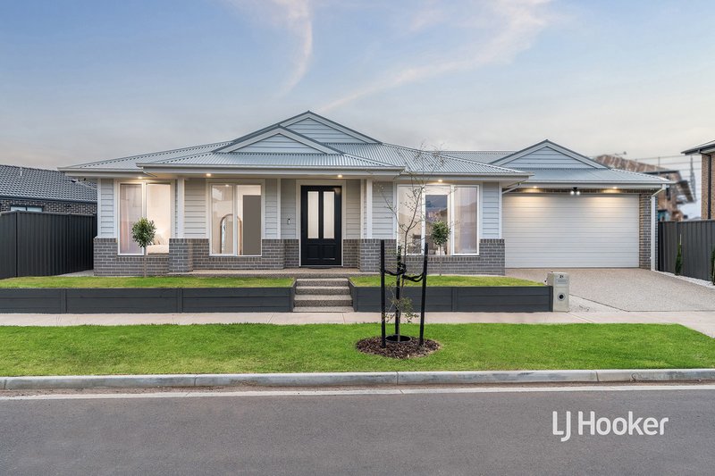 Photo - 21 Maroon Street, Tarneit VIC 3029 - Image 2