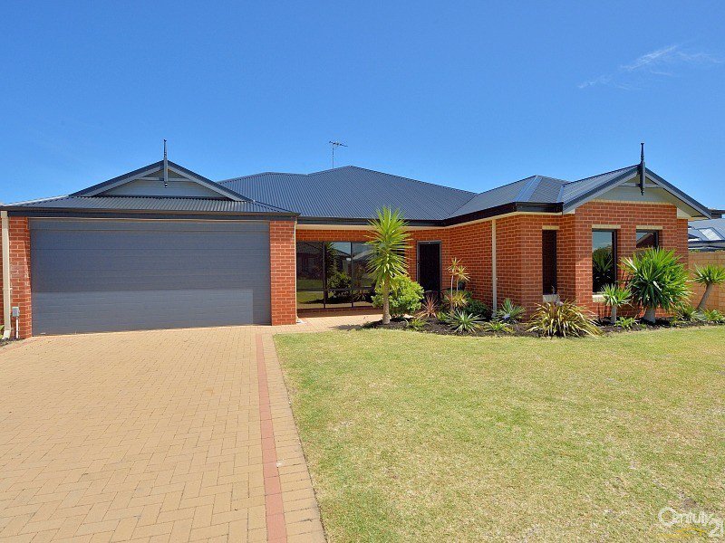 21 Marsdenia Road, Halls Head WA 6210